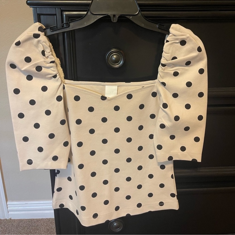 H&M Polka Dot Puffer Sleeve Top